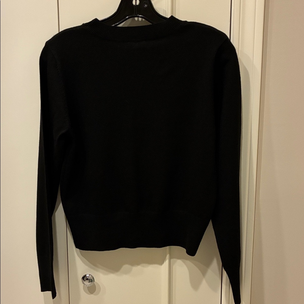 Avara Sweater - Picture 2 of 6